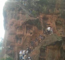 攀枝花乐山旅游攻略(乐山旅游攻略自由行路线推荐)