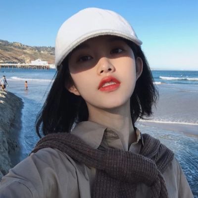攀枝花伴游女生云飞扬的资料