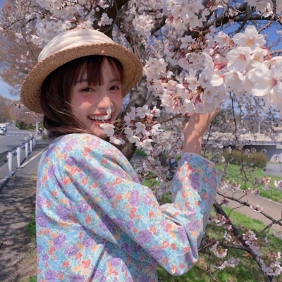 攀枝花伴游女生扶婷的资料