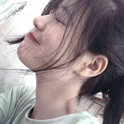 攀枝花伴游女生烟雨蒙蒙的资料