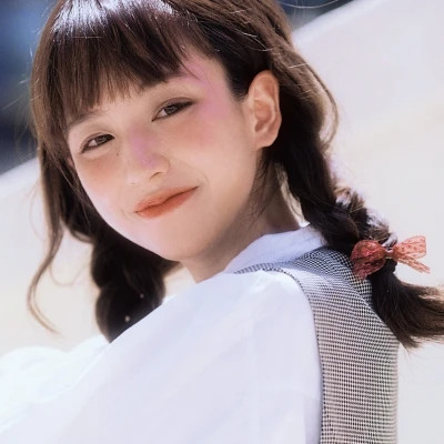 攀枝花伴游女生郑晓晴的资料