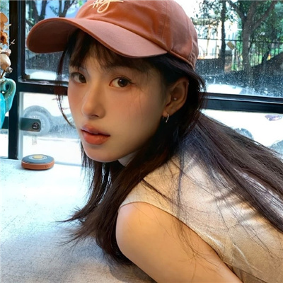攀枝花伴游女生杨梦研的资料