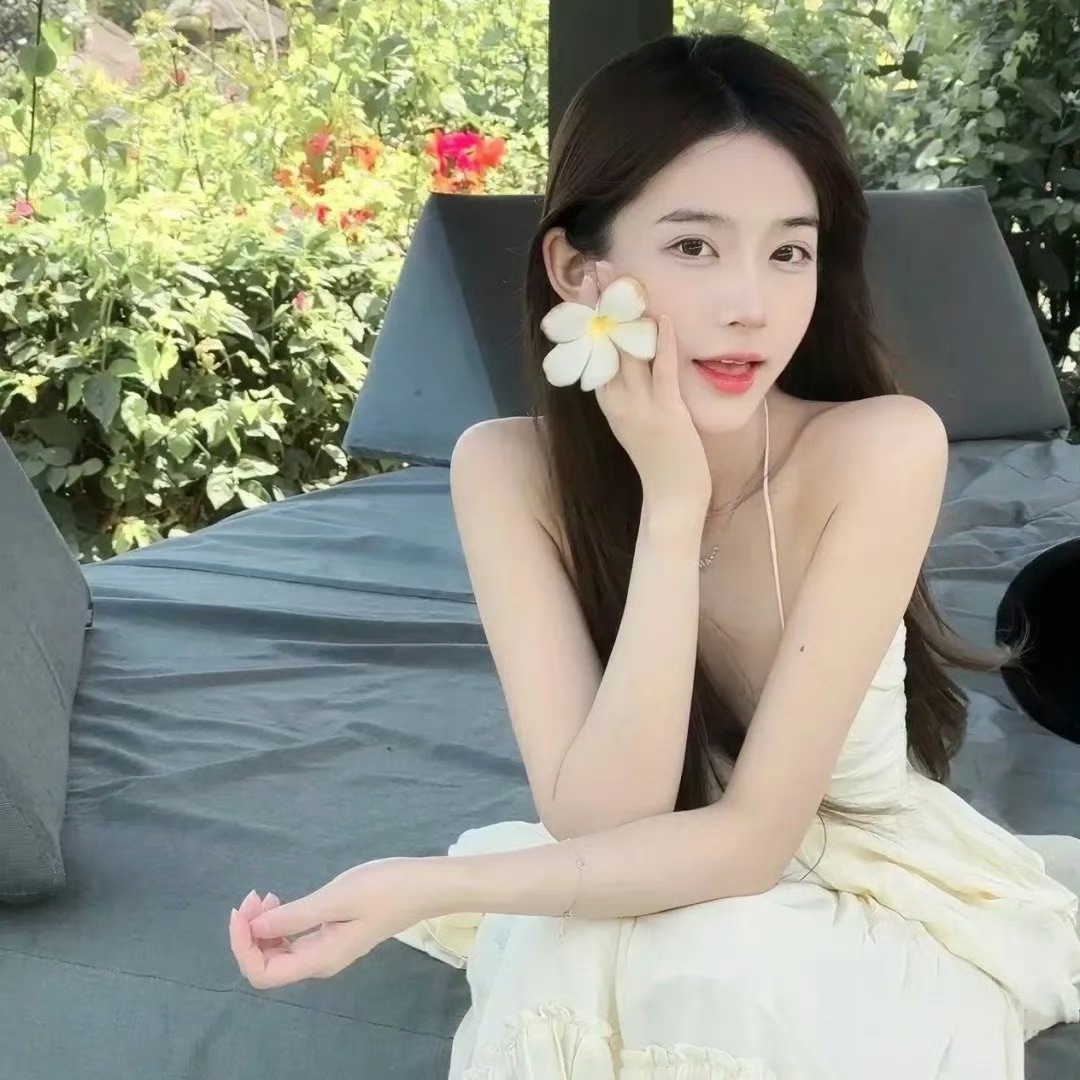 攀枝花伴游女生Claire的资料